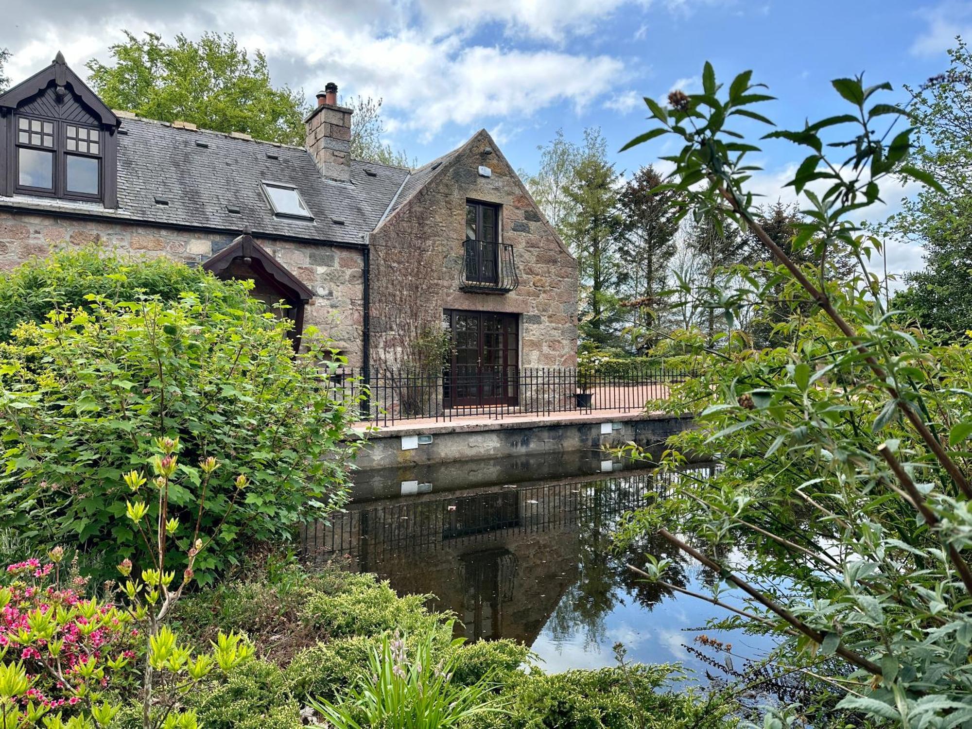 Awakening Alchemy Retreat Centre Inverurie Exterior foto